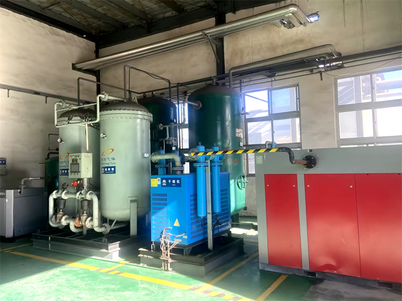 Ang matagumpay na paghahatid ng permanenteng magnet variable frequency air compressor project ng isang malaking kemikal na negosyo sa Northwest China. Ang BAE-110FC+ Twin Screw Air Compressor ay tumutulong sa pag-upgrade ng industriya para sa mataas na kahusayan at pag-iingat ng enerhiya