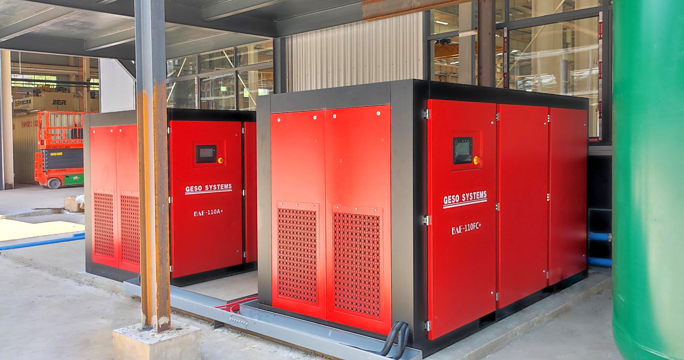 Tinutulungan ng mga air compressor ang industriya ng petrochemical na makamit ang mahusay na produksyon at ligtas na operasyon.